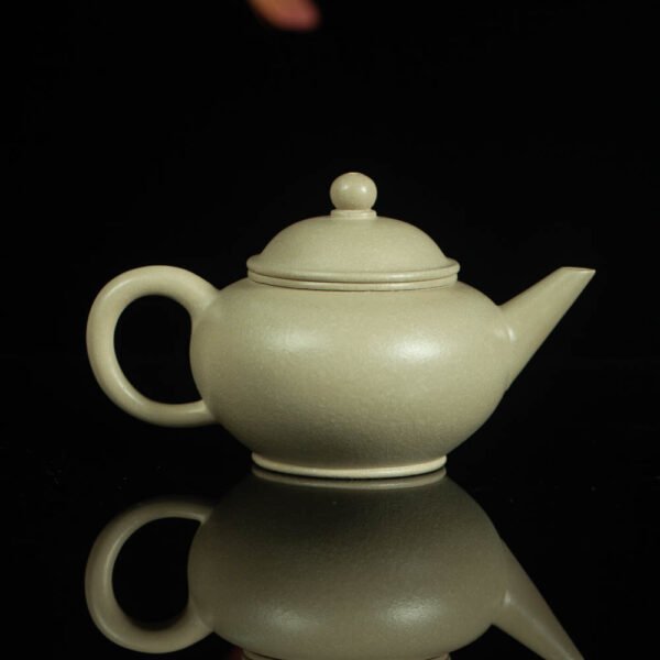 Ben Shan Lv Ni Clay Shui Ping 150ml Yixing Teapot